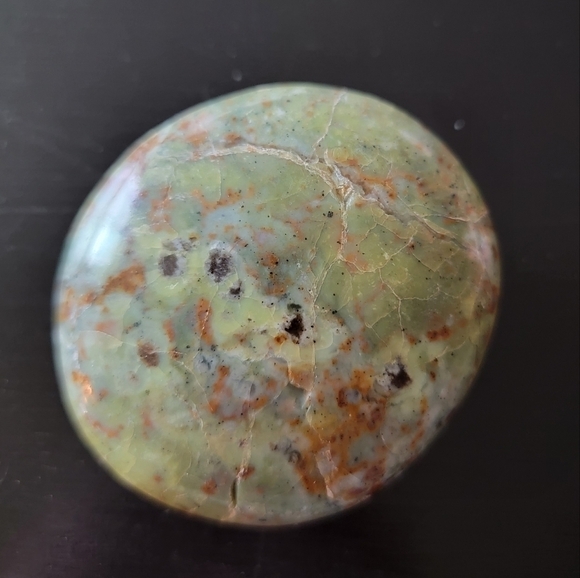 Large Unakite Crystal Palm Stone - Picture 2 of 5